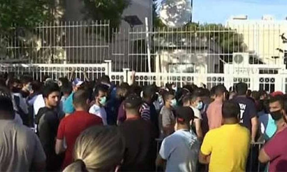 Λοιμωξιολόγος Σκουτέλης: Χαλαρώσαμε εντελώς και μας απασχολούσε το νέο κύμα